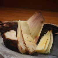 天一坊 - 筍の丸焼きアップ