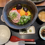 Toro Mugi - ねぎとろと彩り野菜のとろろ丼（¥990＋税）