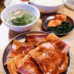 焼肉ホルモンまるよし精肉店 - カルビセット