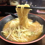Ichiban Gorou - 野菜たっぷり味噌ラーメン（税込803円）