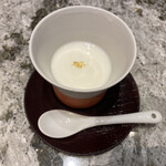 Tenkaichino Yakiniku Shoutaian - デザートは杏仁豆腐