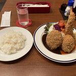 洋食工房ヒロ - ミックスフライ、ライス