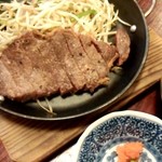 海孝亭 - 牛ステーキ ￥580