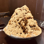 甘味処 柴ふく - 黒柴金時(黒蜜、きな粉、小豆) 840円