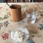 ビストロ アメリ - デザート前の口直し、柚子シャーベット