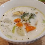 La Tempo カフェ - スープランチのクラムチャウダー