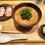 中華蕎麦 とみ田 - うん！良き良き！