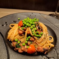 オッジ ダルマット 西麻布店 - ⚫〆の温かいパスタ「真蛸の白ワイン煮込みのリングイネ」