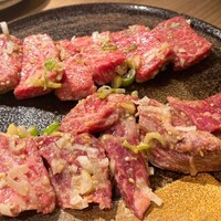 ホルモン焼肉 富や 栄店 - 