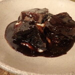 ワインとお酒、フレンチおでん ビストロバンバン - 道産牛ほほ肉の赤ワイン煮込み