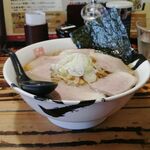 麺屋久兵衛  -  肉中華そば 1,111円 大盛無料