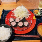 黒豚トンカツ さつまや とんとん - 黒とんヒレ　2600円