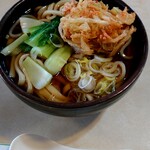 草庵 - 天ぷらうどん(税込900円)