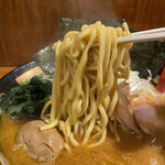 麺家 龍 - 麵リフト