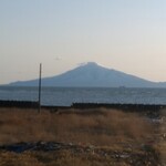 富士門 - 利尻富士が目の前に