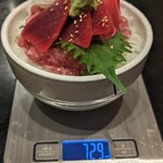 磯料理 元海 - マグロ丼普通