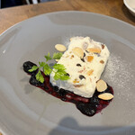 PIZZERIA Lucca - リコッタチーズの自家製カッサータ