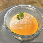 PIZZERIA Lucca - 小山産 美栄卵の自家製プリン