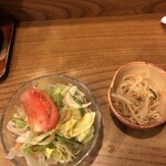 とんかつ 大幸 - サラダと酢の物