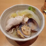 さじ - お通し（豚肉、あさり、春キャベツ）