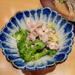 さじ - 自家製ツナとブロッコリーの和えもの