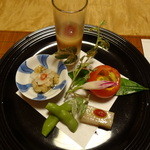 Ryouzampaku - 鱧の南蛮、山桃入りメロンのビシソワーズ、トマト入りの三つ葉・マンゴー・生麩、蛸の子の煮凝り、黒豆の枝豆