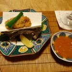 梁山泊 - 岩牡蠣のフライ・ピリ辛トマトソース