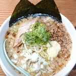 ラーメン 徳とく - こってりニンニクラーメン850円