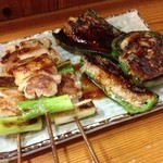 やきとり 桃介 - とりねぎ焼き 300円
      ピーマン焼き 300円