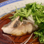 驪山 - 卓料理(\7,000×2人分)　お魚の広東式蒸しもの（天然真鯛）