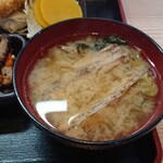 魚と肴 とおるの台所 - あら汁