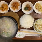 ソウルオモニ - コムタン定食　ご飯大盛依頼⭐︎1080円