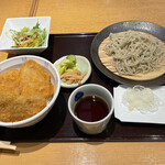 越後長岡 小嶋屋 - タレカツ丼、カツに味が付いていて、すご〜く美味しかった。福岡にあればいいのに。