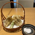 Echigo Nagaoka Kojimaya - 舞茸の天ぷらも美味しい。