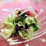 クローバー ボヌール - ドレッシングは、しっかりとした味わいです。