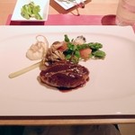 クローバー ボヌール - 本日のメインディッシュ。ハンバーグ。