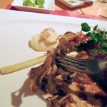 クローバー ボヌール - おがくずで育てた舞茸。根元までいただけます。