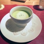 クローバー ボヌール - グリーンピースの冷製ポタージュ