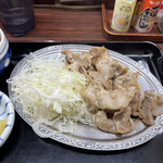 Uchuuken Shokudou - 薄切りの豚肉
