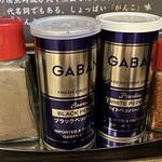 元祖一条流 がんこ総本家 - 卓上のいろいろ