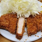 とんかつ いちよし - かつの厚さ