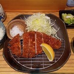 Tonkatsu Meshidokoro Nagaya - とんかつ定食