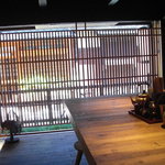和醸良麺 すがり - 素敵な雰囲気の店内♪京都っぽい♪