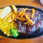 キング ダイナー - ハンバーグ（1,300円）