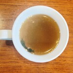 キング ダイナー - ハンバーグ（1,300円）　セットスープ