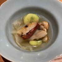 炎水 - 炙り北寄貝、リボン状の白アスパラ