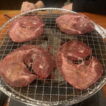 Shichirin Yakiniku Anan - 焼いて焼いて