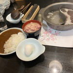 Shabushabu Miyama - すき焼きセットは玉子付き