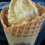 ミニストップ - ワッフルプレミアム白桃￥390