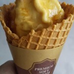 ミニストップ - ワッフルプレミアム白桃 アップ